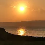 Spectacular Ocean Views & Minutes To Cliffs- Clahane Shore *