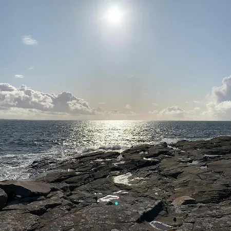 Spectacular Ocean Views & Minutes To Cliffs- Clahane Shore 別荘