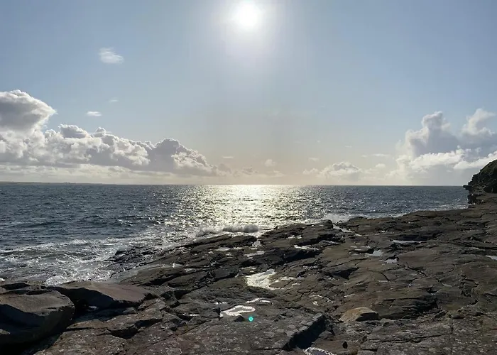 Spectacular Ocean Views & Minutes To Cliffs- Clahane Shore Holiday home